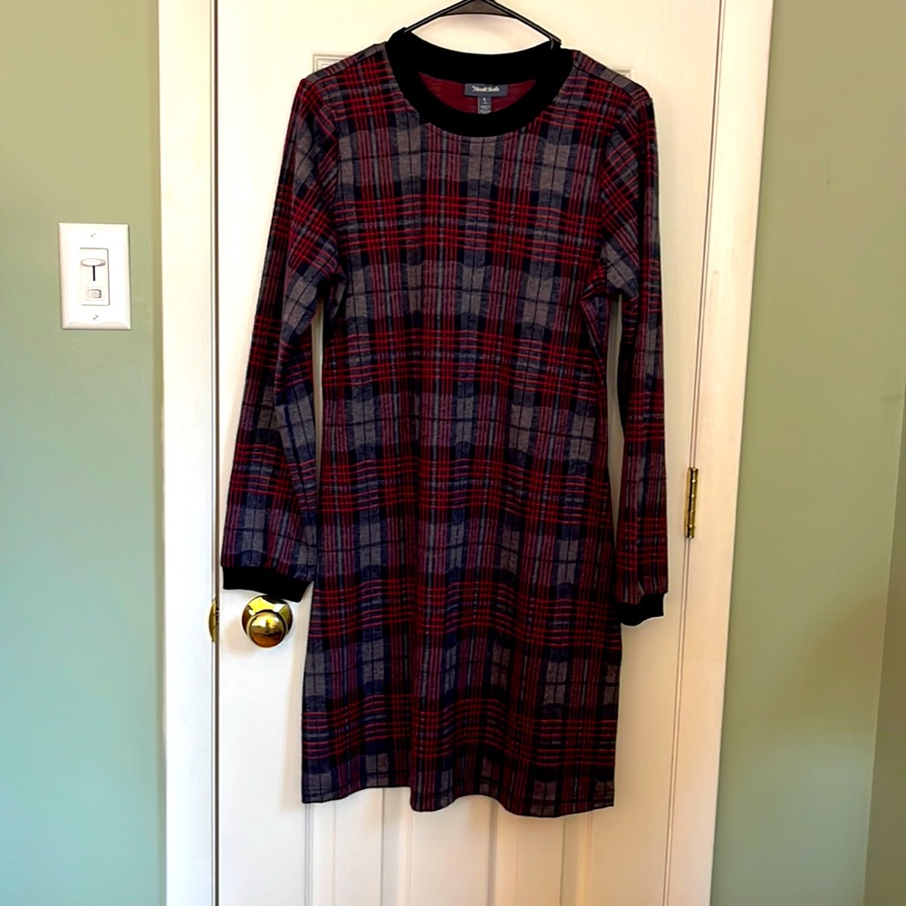 ModCloth L gray, black & red plaid sweater dress. Never worn!